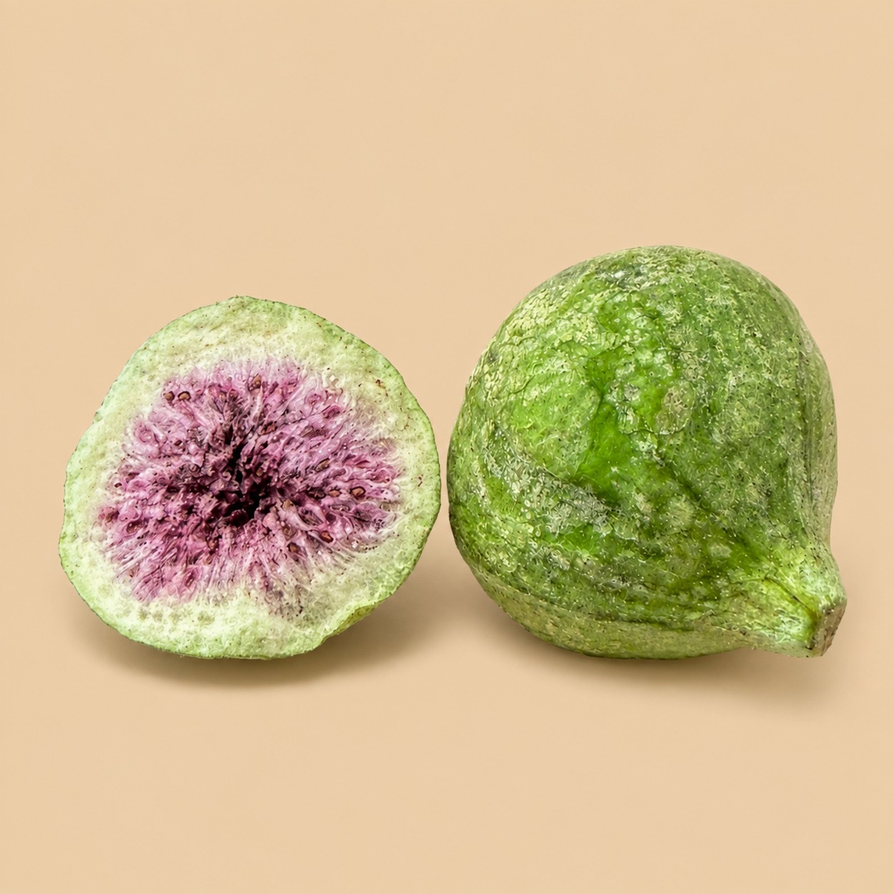 Freeze-dried fig